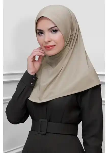 Hürrem Bone Bej Pratik Hazır Geçmeli Tesettür Eşarp Modern Kadınlar İçin Şıklık ve Konfor Sunar