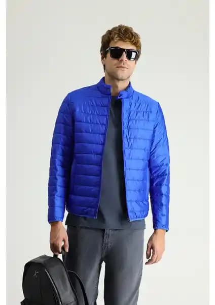 Kiğılı Kapitone Spor Mont: Şıklık ve Fonksiyonellik Sunan Erkek Kış Montu