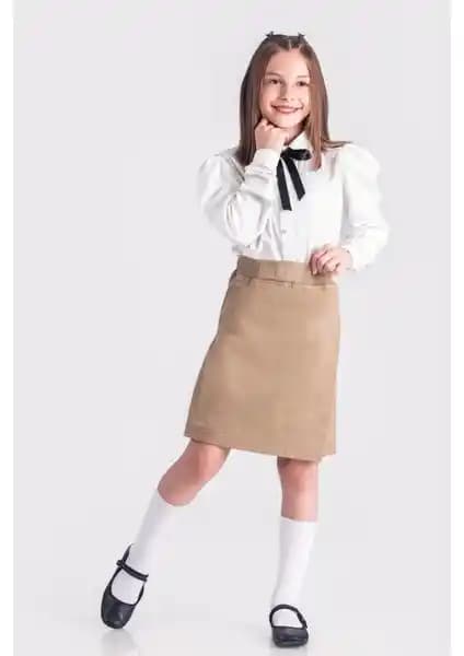 Kinderos Kız Çocuk Beli Lastikli Okul Şort Etekleri Şıklık ve Konfor Sunar