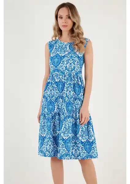 Lela Desenli Kolsuz Midi Elbise Kadınlar İçin Şık ve Konforlu Tasarım