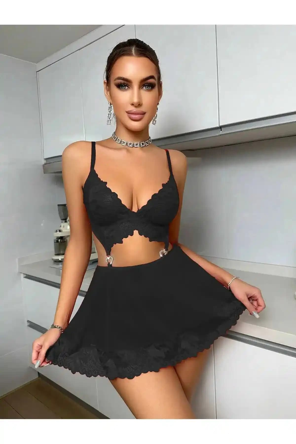 Leyal İç Giyim Taşlı Kalp Aksesuarlı Dantel Detaylı Mini Gece Elbisesi