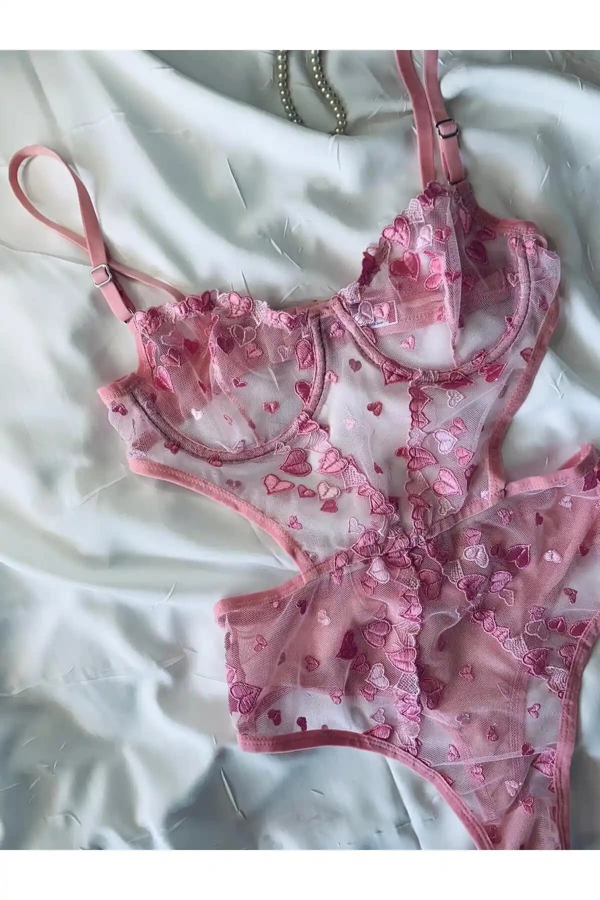 Rozenin Lingerie Pembe Kalpli Dantel Balensiz Askılı Bodysuit Şık ve Konforlu Tasarım