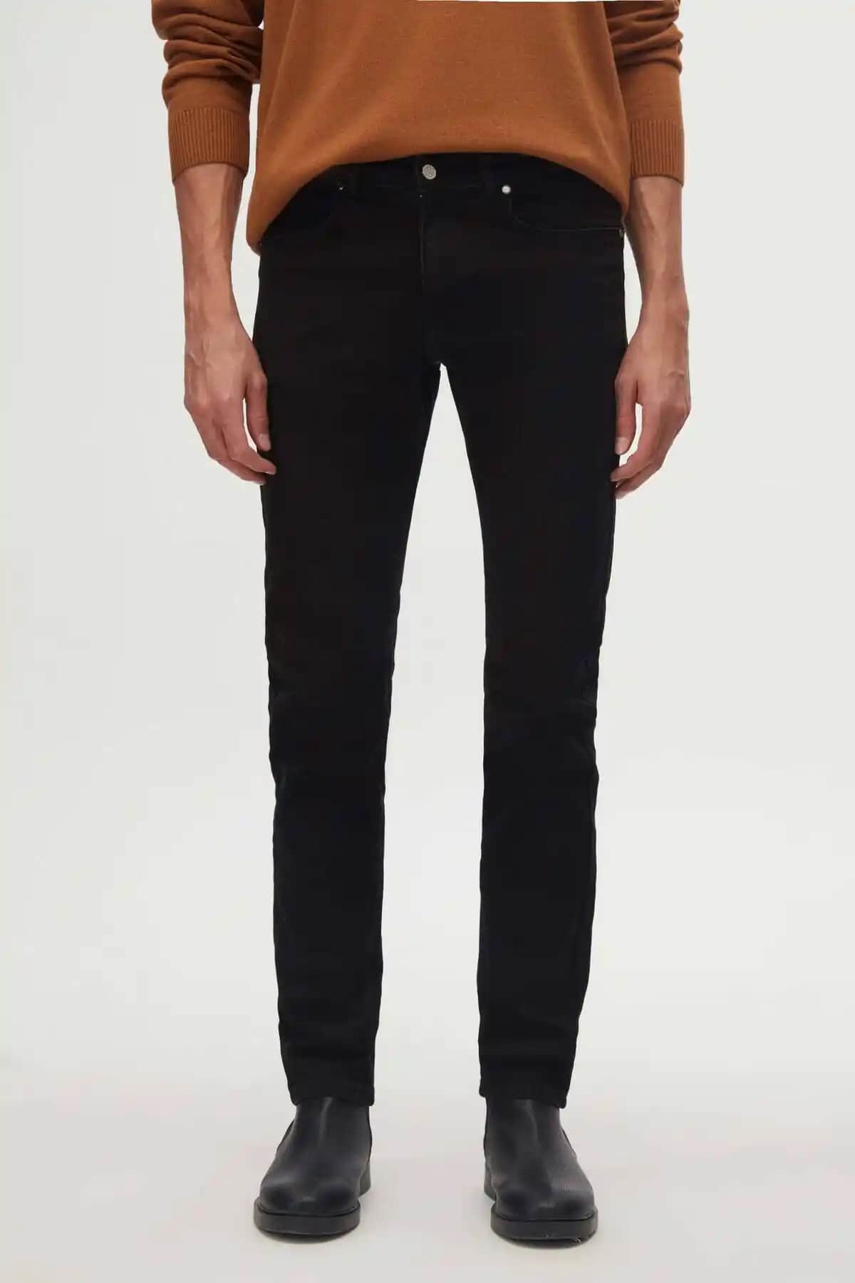 D'S Damat Slim Fit Siyah Düz Boru Paça Denim Pantolon: Şık ve Rahat Günlük Kullanım İçin