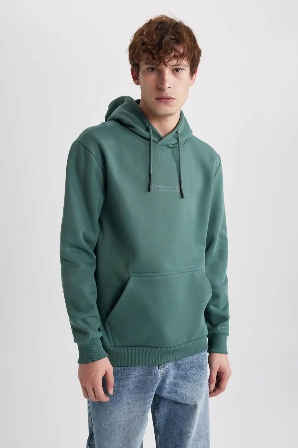 Defacto Regular Fit Kapüşonlu Baskılı Sweatshirt Günlük ve Spor Kullanımına Uygun