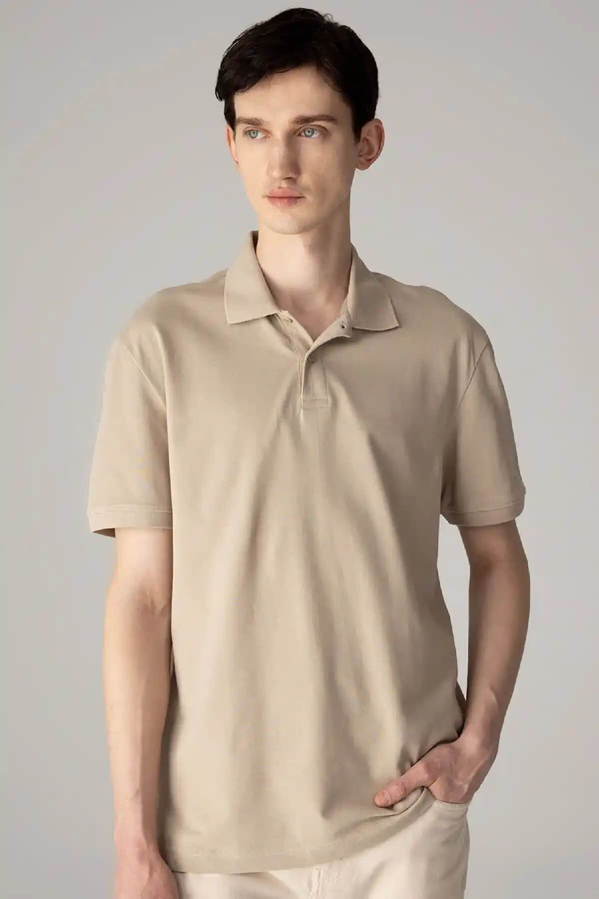 Defacto Regular Fit Kısa Kollu Polo Tişört: Şık ve Rahat Günlük Giyim Seçeneği