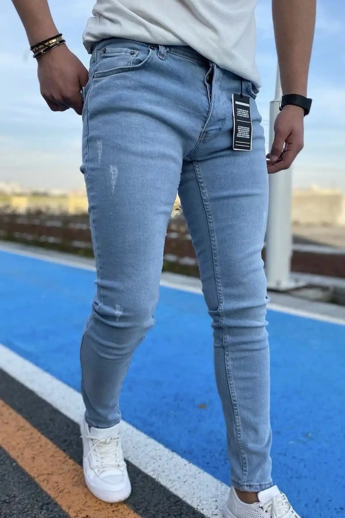 DOPPİO'N DENİM Erkek Buz Mavi Slim Fit Dar Paça Kot Pantolon Özellikleri ve Kullanım İpuçları