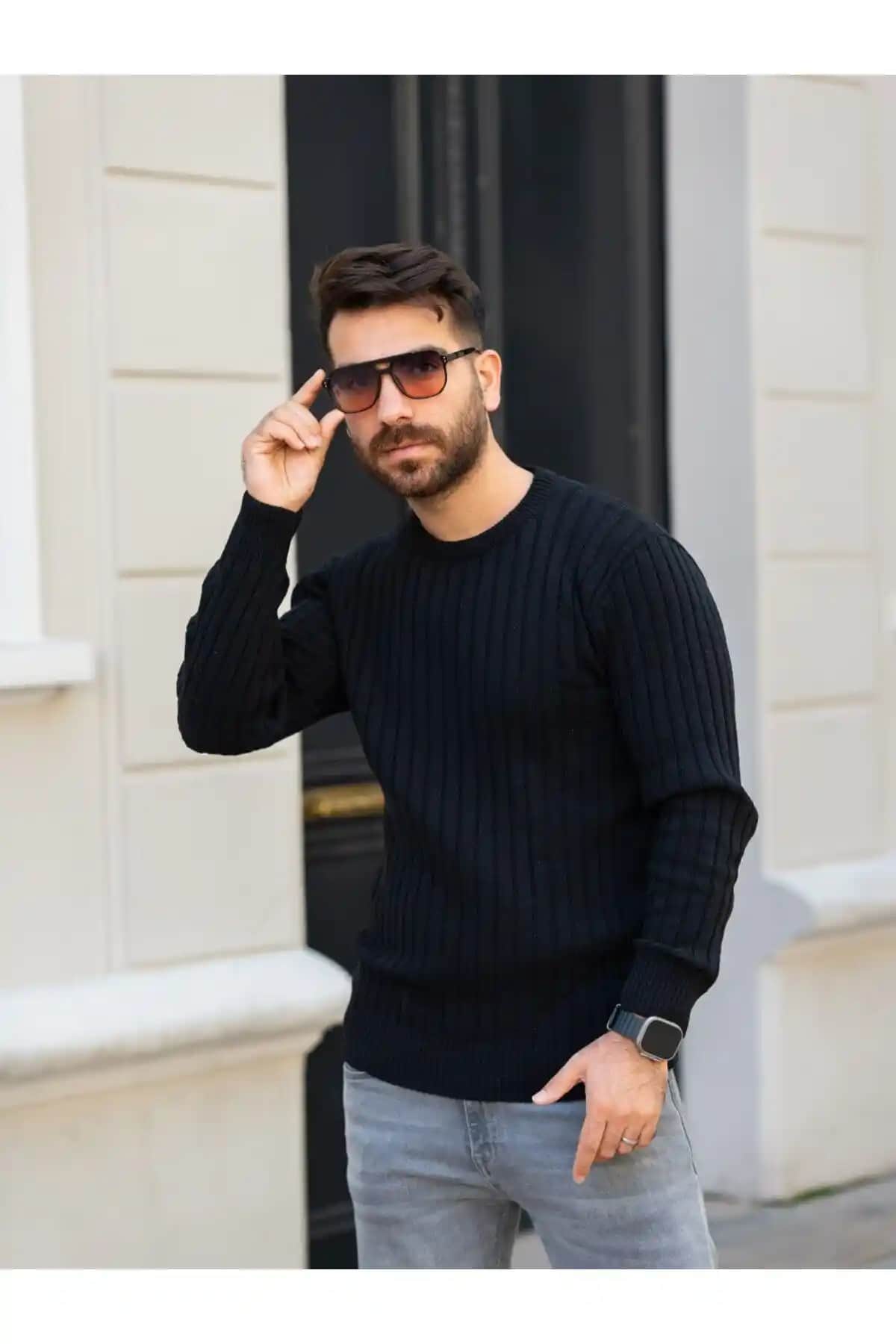 Mayastyle Erkek Triko Kazak: Şıklık ve Konforu Bir Arada Sunan Modern Tasarım