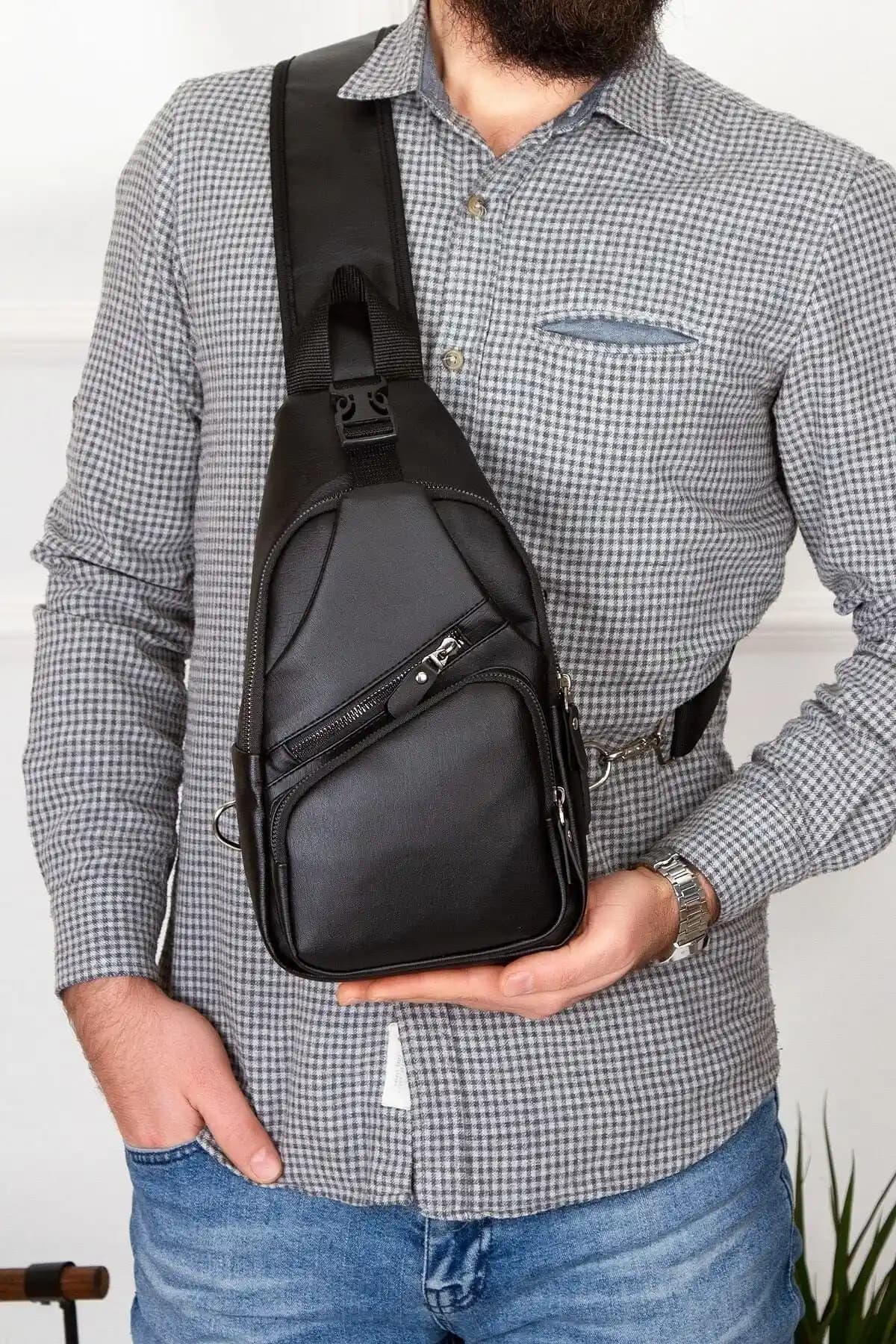 Torz Yıkama Deri Göğüs Çantası: Şık ve Pratik Mini Sırt Çantası Tasarımı