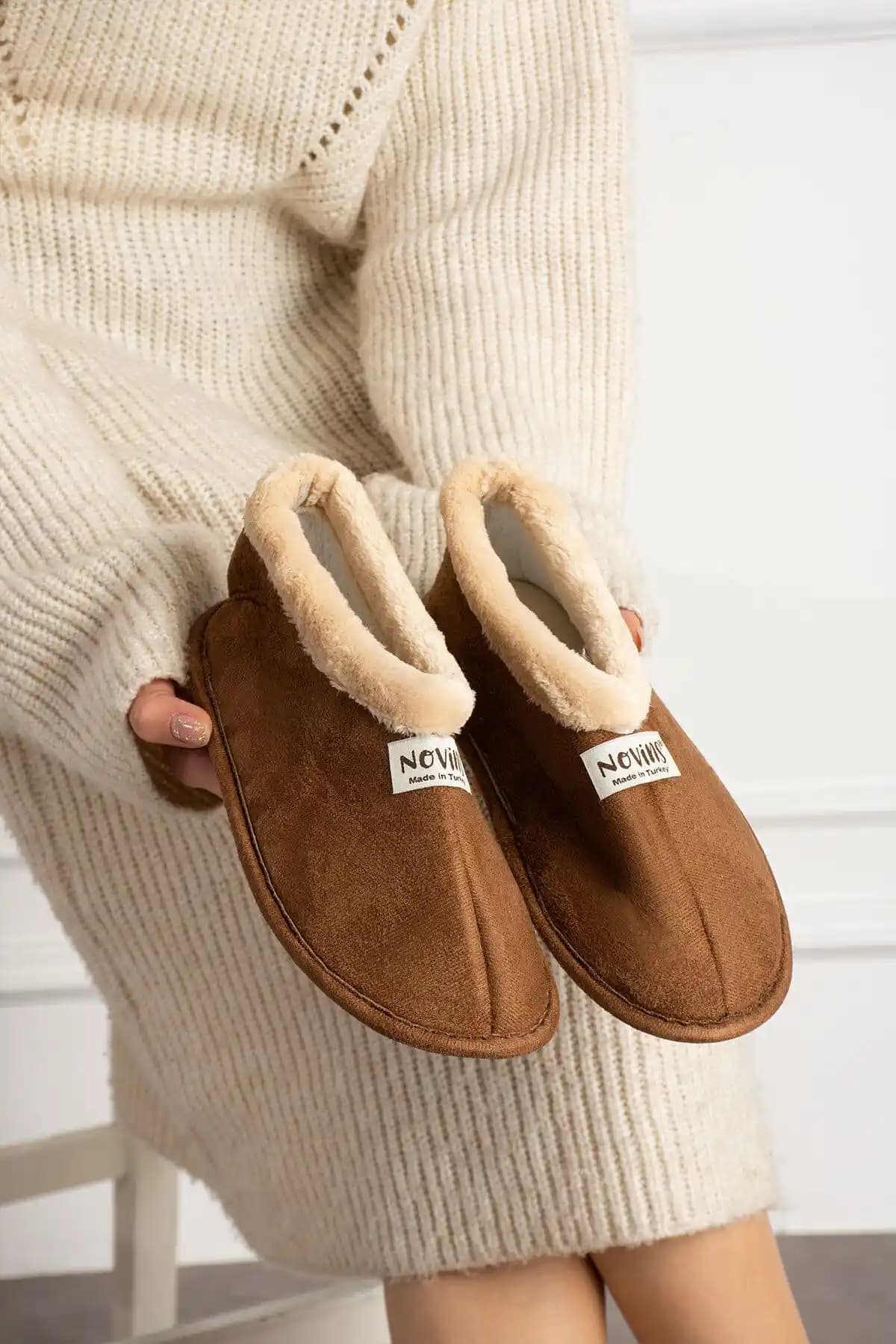 UCC Unisex Siyah Yünlü Kış Pandufları Konfor ve Sıcaklık Sunar