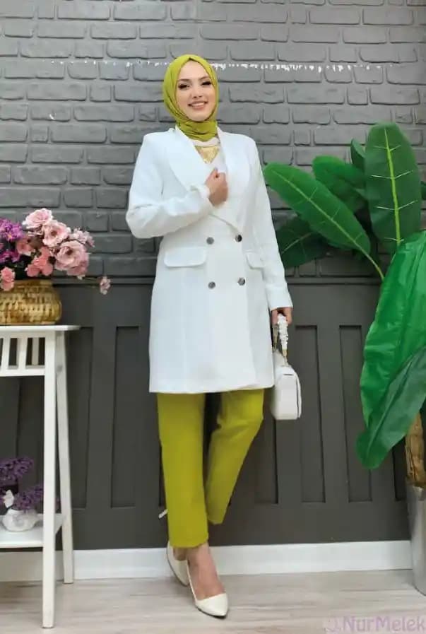 2025 Moda Trendleri: Günlük Stil, Takı Kombinasyonu ve Kışlık Bot Seçimi Rehberi