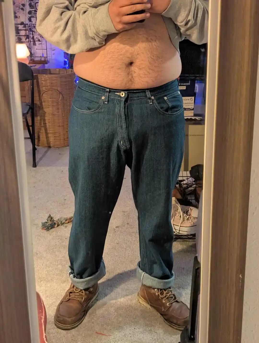 Büyük Uyluk ve Kalça İçin Raw Denim Pantolonlarda Doğru Kesim ve Ölçü Seçimi Rehberi