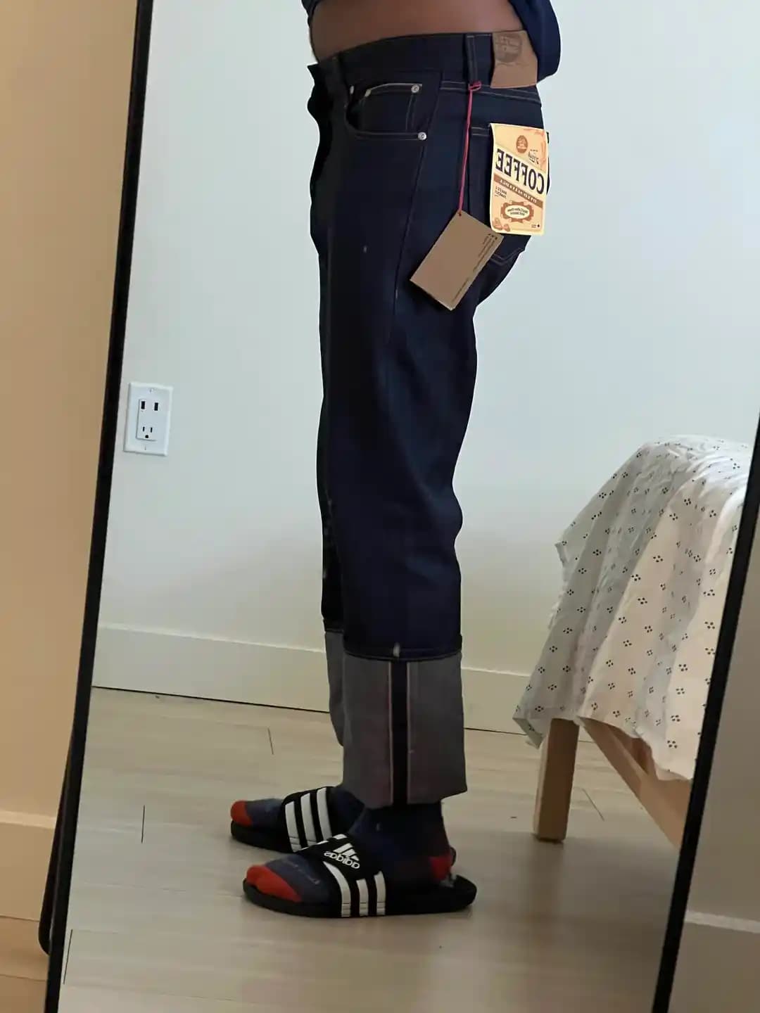 Naked & Famous True Guy Kot Pantolonlarda Bel ve Kalça Uyumu: Kesim ve Boy Yükseliği Analizi