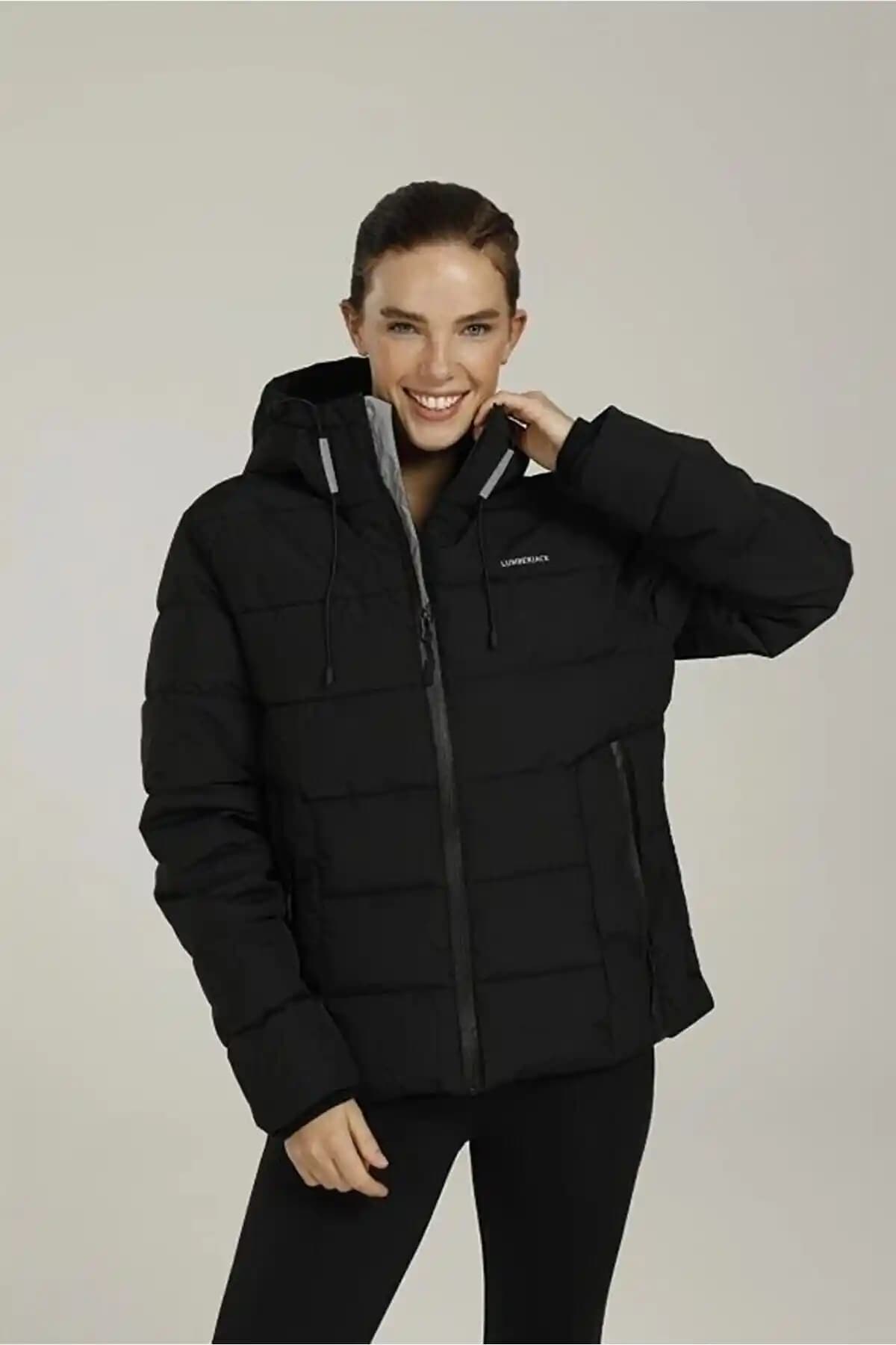 Kadınlar İçin Şık ve Fonksiyonel Apreski Kabanı - Suya Dayanıklı ve Sıcak Tutucu Tasarım