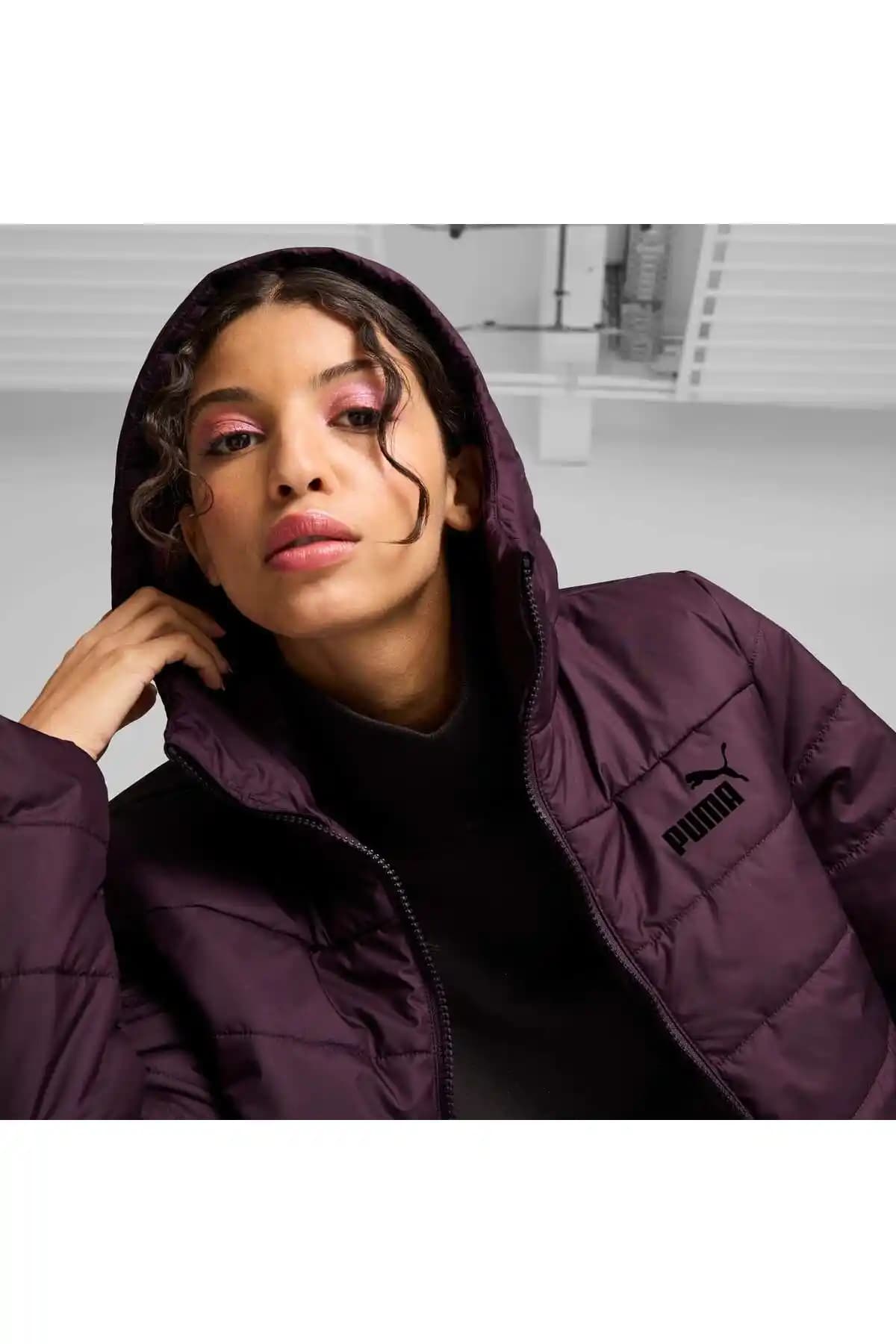 Puma ESSENTIALS Kadın Şişme Mont: Modern Tasarım ve Teknolojik Özelliklerle Günlük Kullanım İçin Uygun