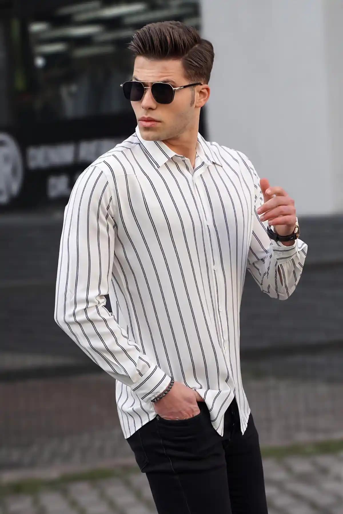 2025'te Erkek Çizgili Gömleklerle Tarzınızı Baştan Yaratmanın 5 Sırrı