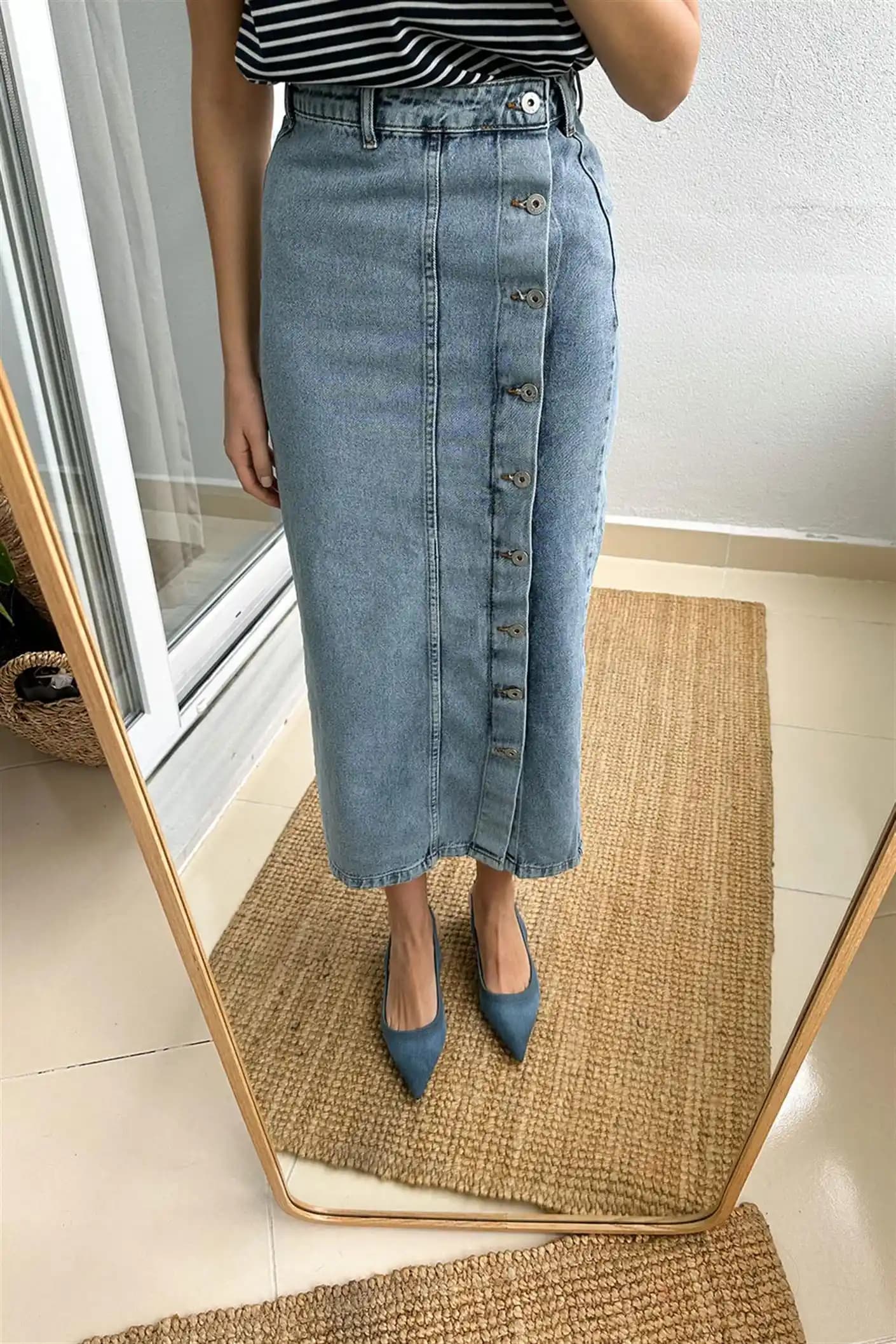 Jean Midi Etek Modelleri ve Kombinasyonlarıyla Modern Stilinizi Yaratın