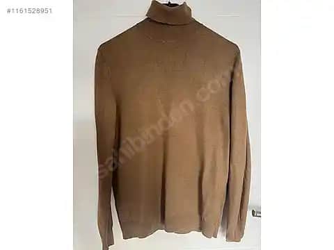 Zara Erkek Boğazlı Kazaklar: Şıklık ve Fonksiyonelliğin Modern Buluşması