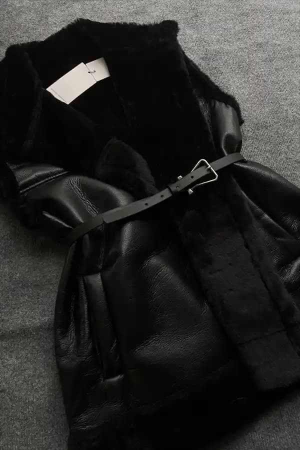 Zara Kürklü Yelek Koleksiyonu: Şıklık ve Konforu Bir Arada Sunan Modeller