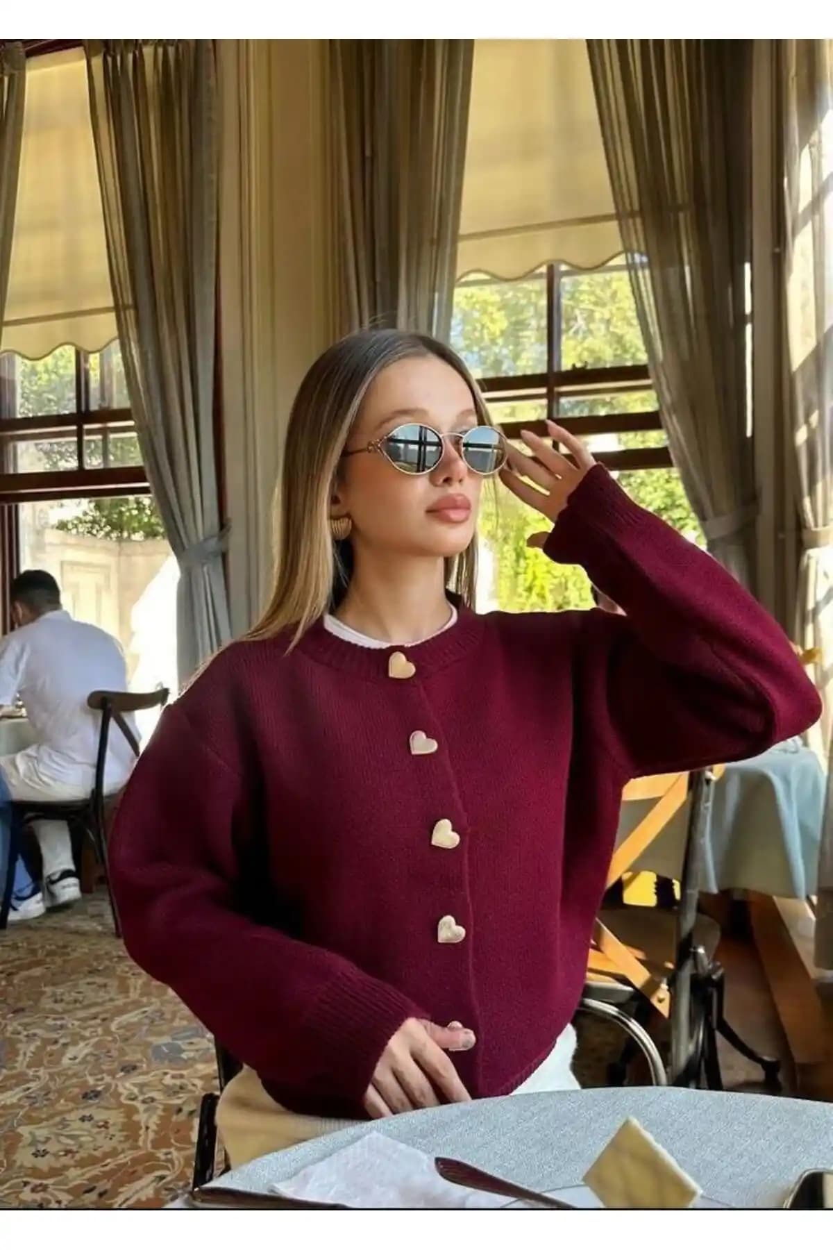 De Pose Kalp Düğme ve NATUFIAN STORE Kadın Kapsül Hırka Karşılaştırması