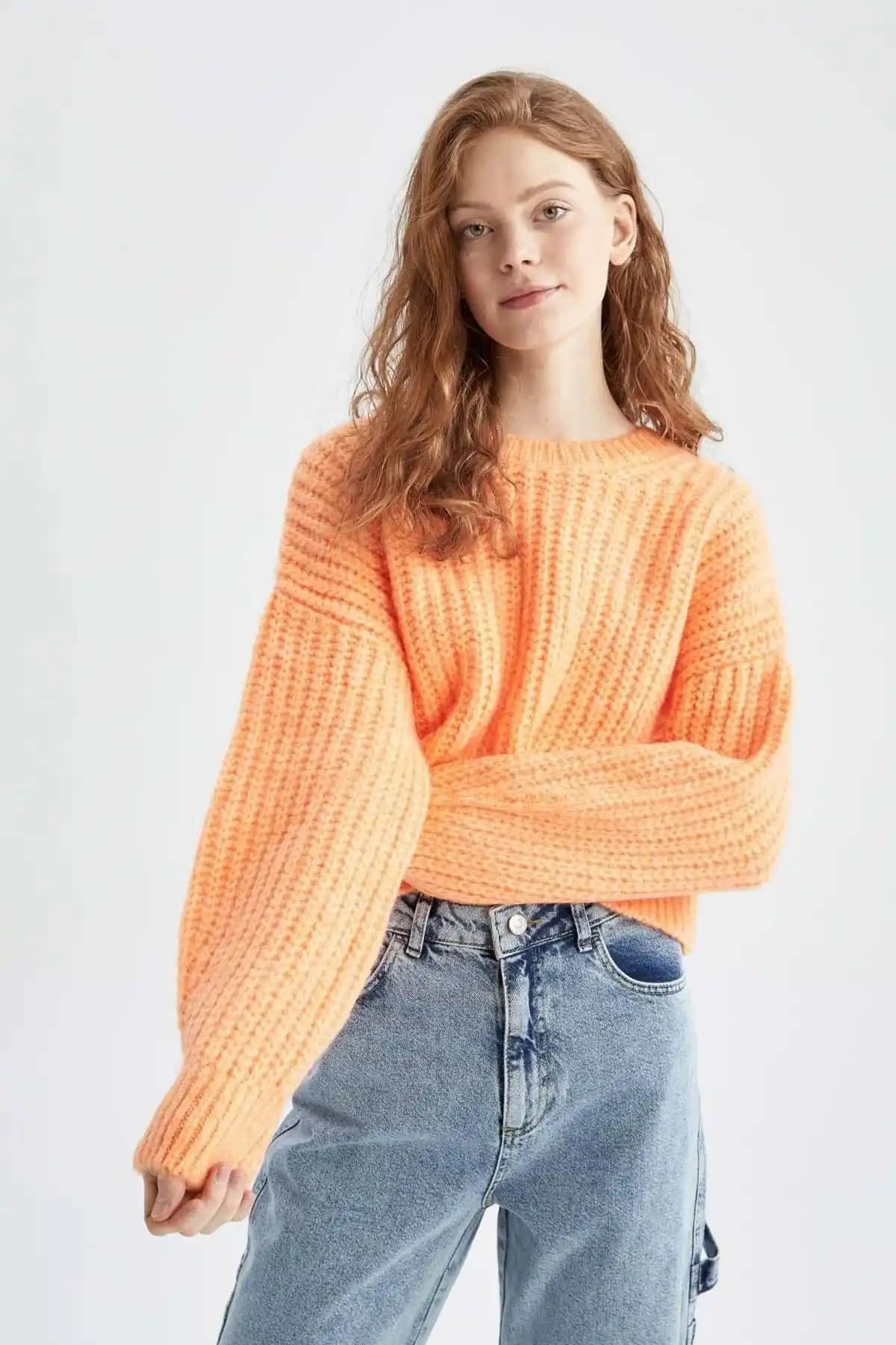 DeFacto Coool ve Regular Fit Kazak Karşılaştırması: Özellikler ve Seçim Rehberi