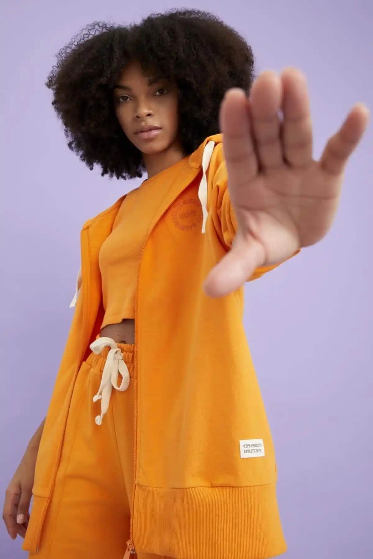 Defacto Oversize Hırka ve Sweatshirt Karşılaştırması: Özellikler ve Kullanım İpuçları