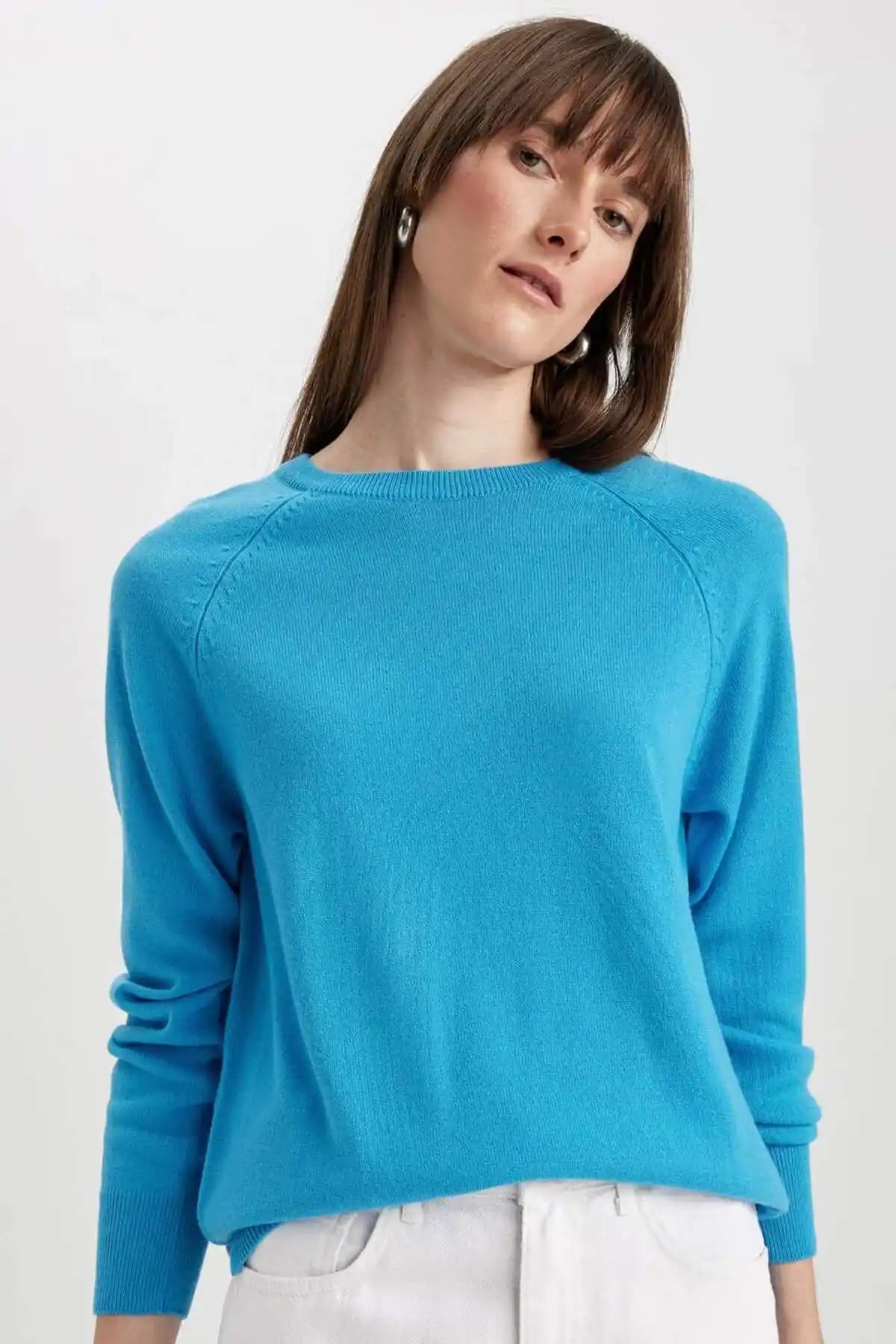 DeFacto Regular Fit Bisiklet Yaka Kazaklar Karşılaştırması ve Özellikleri