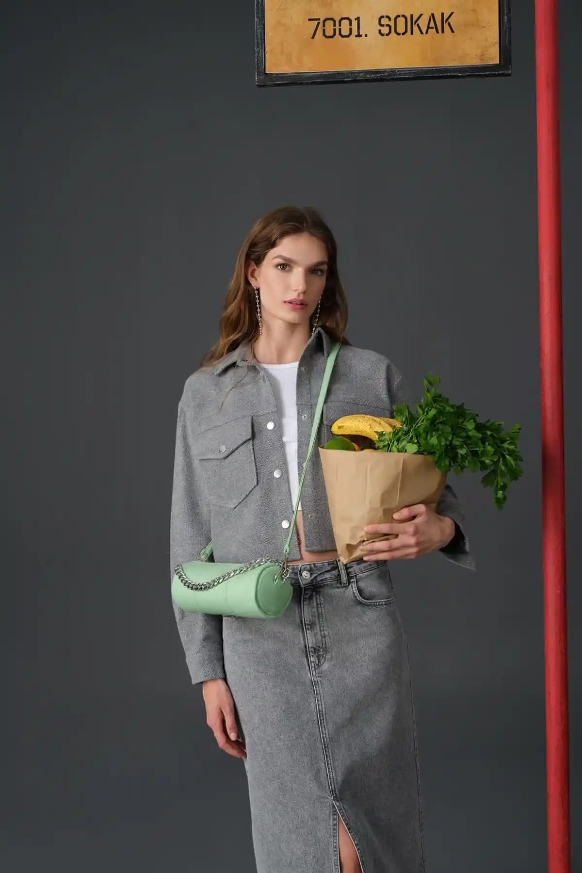 DeFacto Regular Fit Gömlek Yaka Flanel Uzun Kollu Kış Gömleği Günlük ve Şık Kullanım İçin