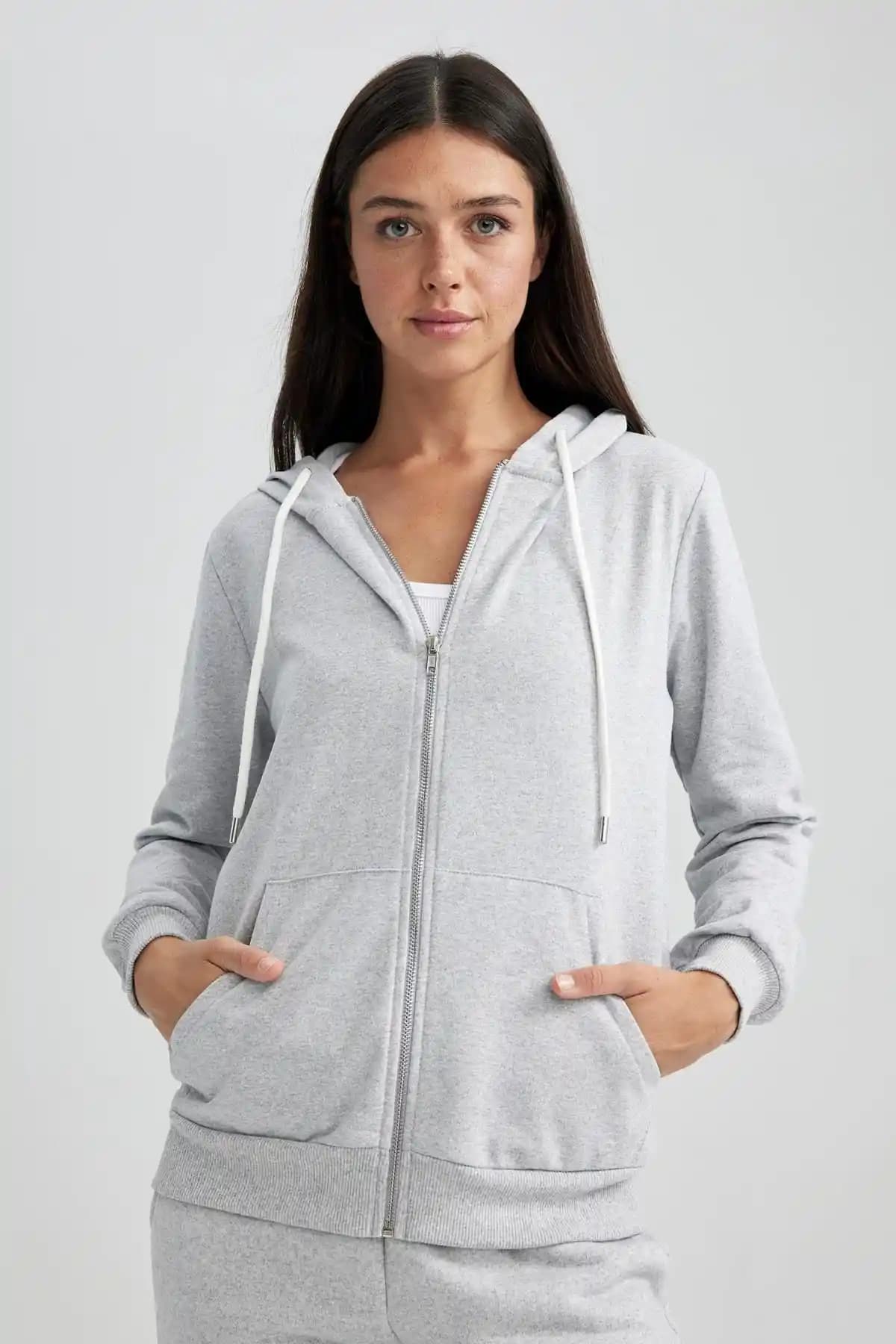 Defacto Regular Fit Kapüşonlu Fermuarlı Sweatshirt Günlük Kullanım İçin Uygun