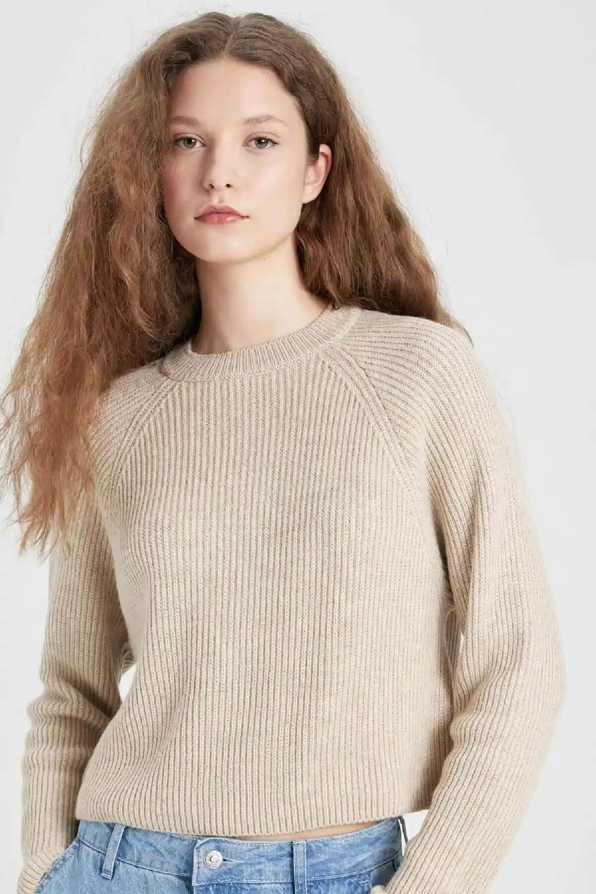 Defacto Regular Fit Kazaklar Karşılaştırması: Şıklık ve Konforun En İyi Seçenekleri