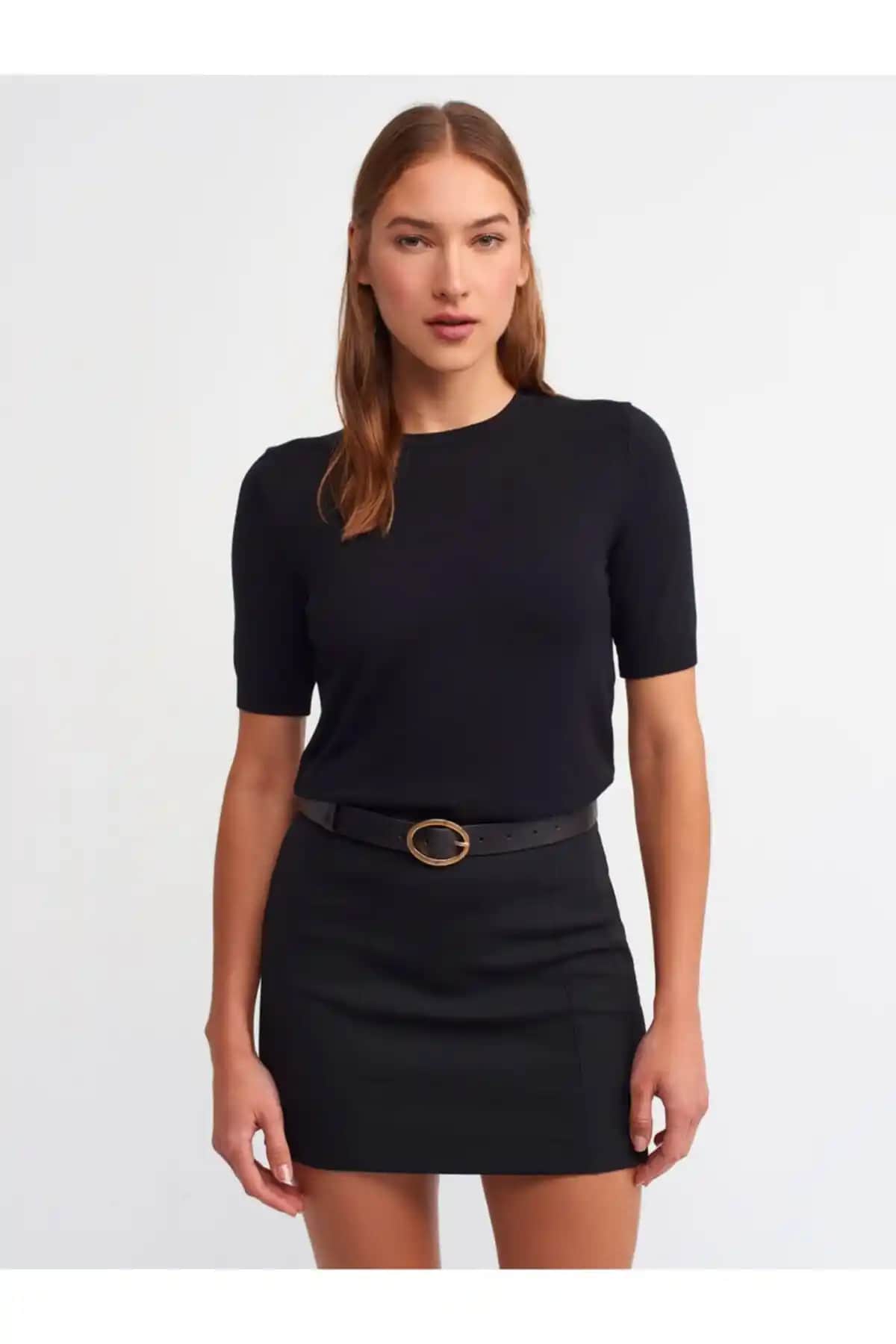 Dilvin 1280 Koleksiyonundan Siyah Bisiklet Yaka Düğmeli Kısa Kol Kazak