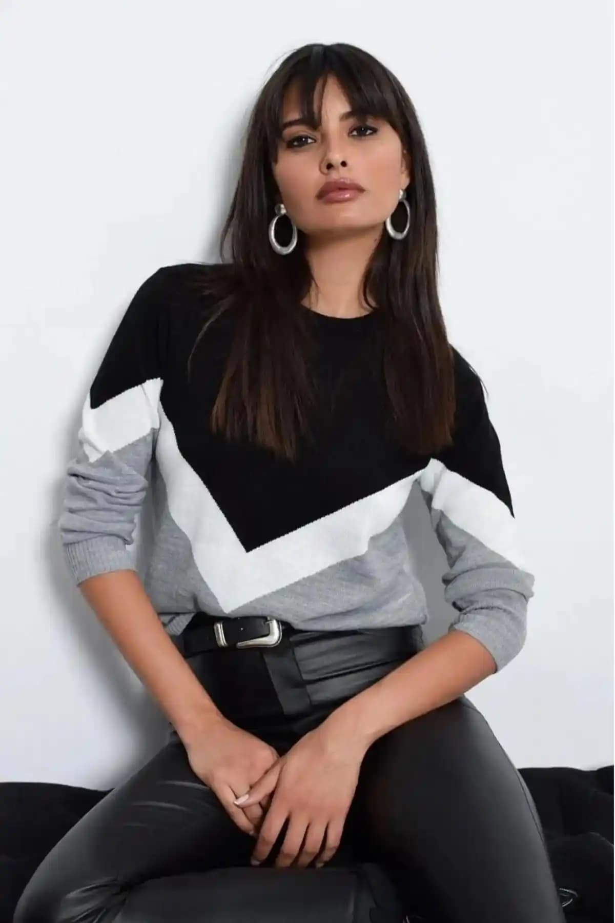 GetCrazy Simit Yaka V Model Kazak Günlük ve Şık Kullanım İçin Modern Tasarım