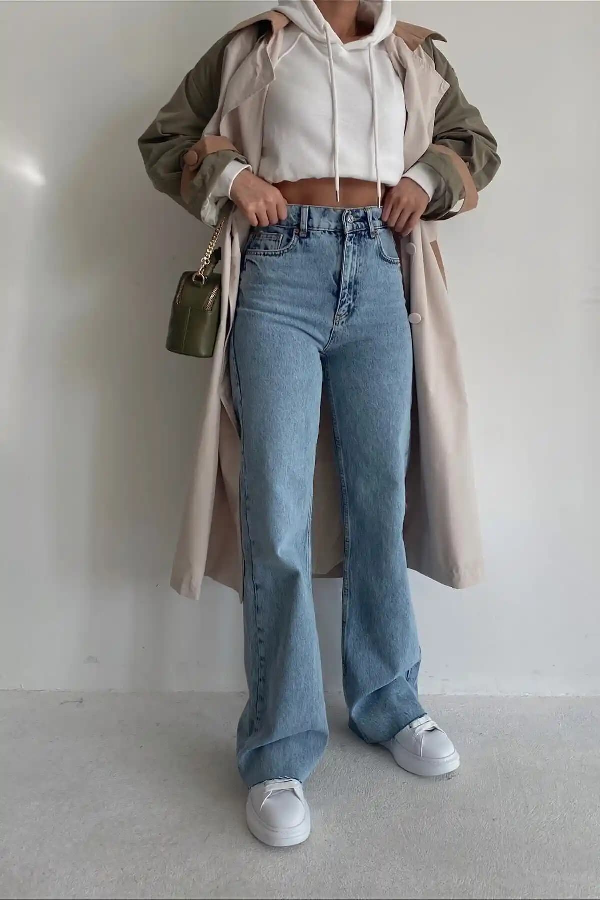 İki Popüler Yüksek Bel Jean Modelinin Karşılaştırması ve Stil İpuçları