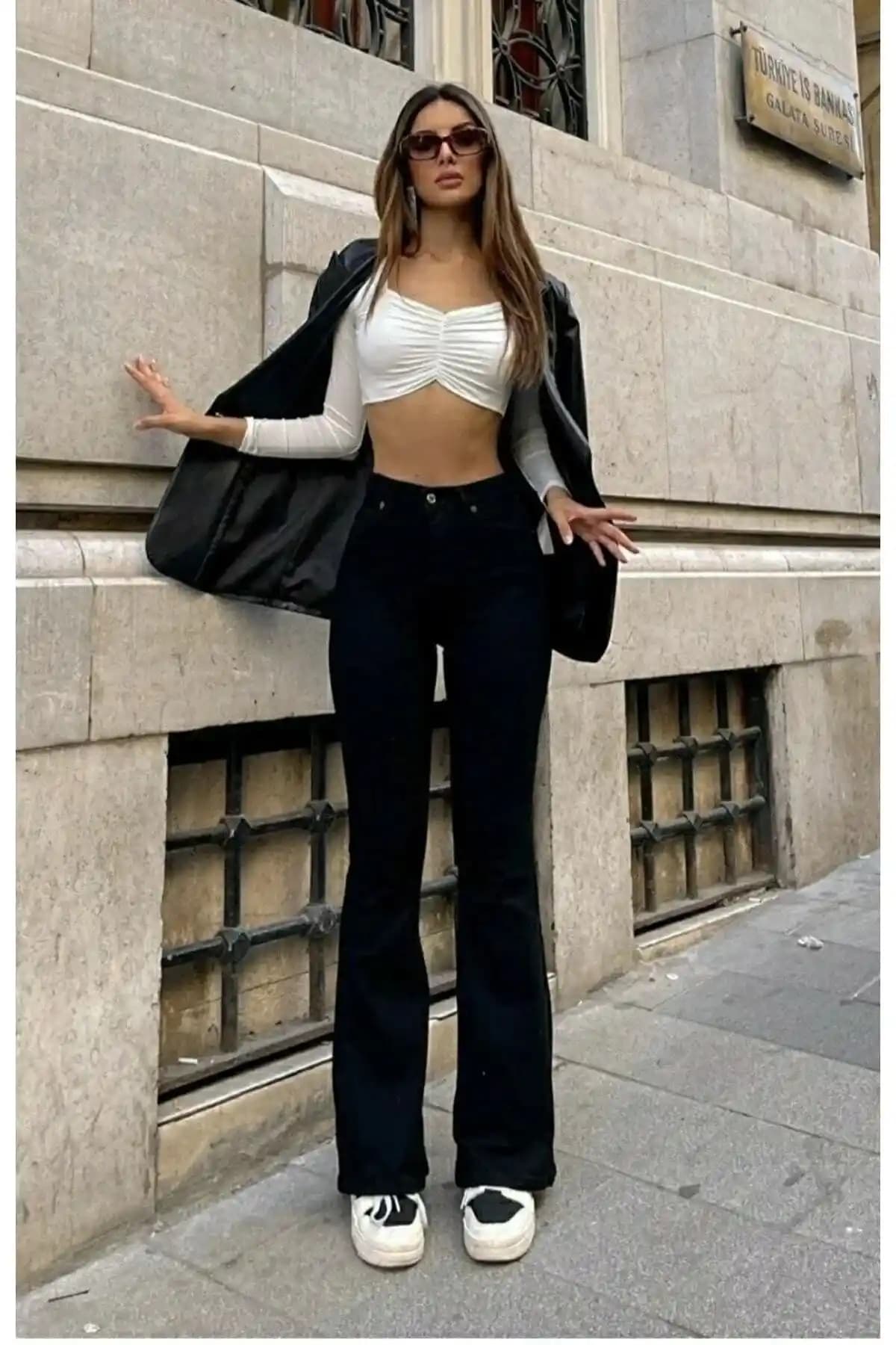 Kadın Kot Pantolonları Karşılaştırması: ByCukurovaFrango ve Santa Bella Dodge