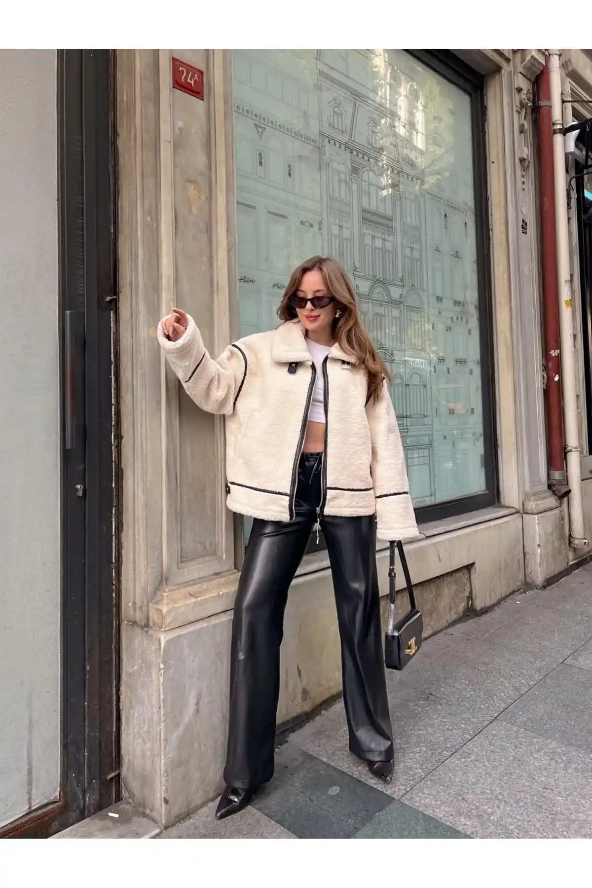 LACASE ve MEECY Kadın Ceketleri Karşılaştırması: Sıcak Tutma ve Tasarım Özellikleri