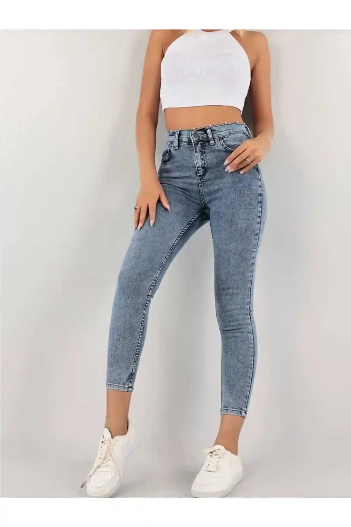 Linda ve Yüksek Bel Kar Yıkama Açık Mavi Skinny Jean Karşılaştırması