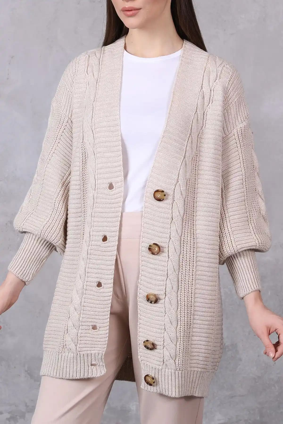 LUGMO Kadın Triko Hırka ve Madmext Pembe Bisiklet Yaka Triko Kazak Karşılaştırması