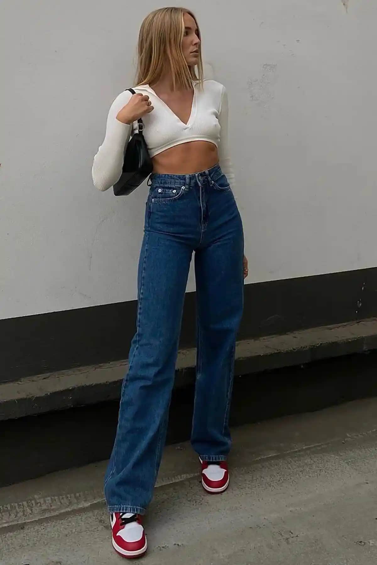 Madmext Mavi Palazzo Yüksel Bel Kadın Jean Pantolon: Şıklık ve Konforun Bir Arada Olduğu Modern Tasarım