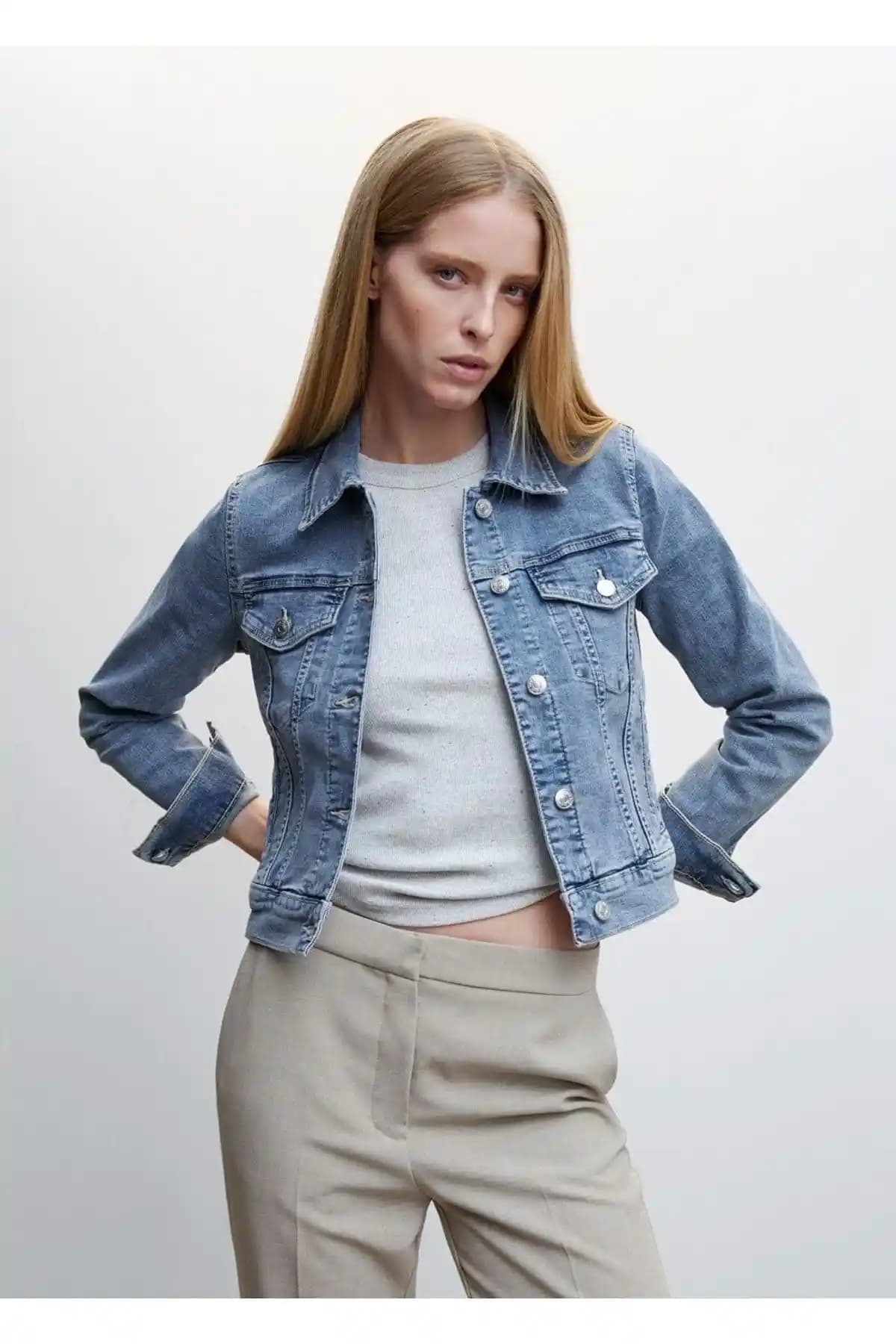 MANGO Kısa Kot Ceket ile Mavi Daisy Vintage Jean Ceket Karşılaştırması