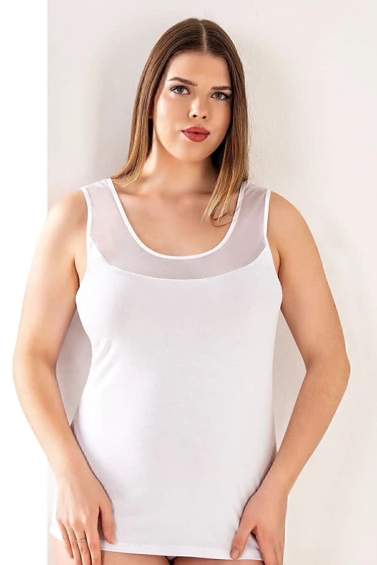 Özkan Kadın Büyük Beden Pamuklu Likralı Tül Detaylı Atlet Günlük Şıklık ve Rahatlık Sunar