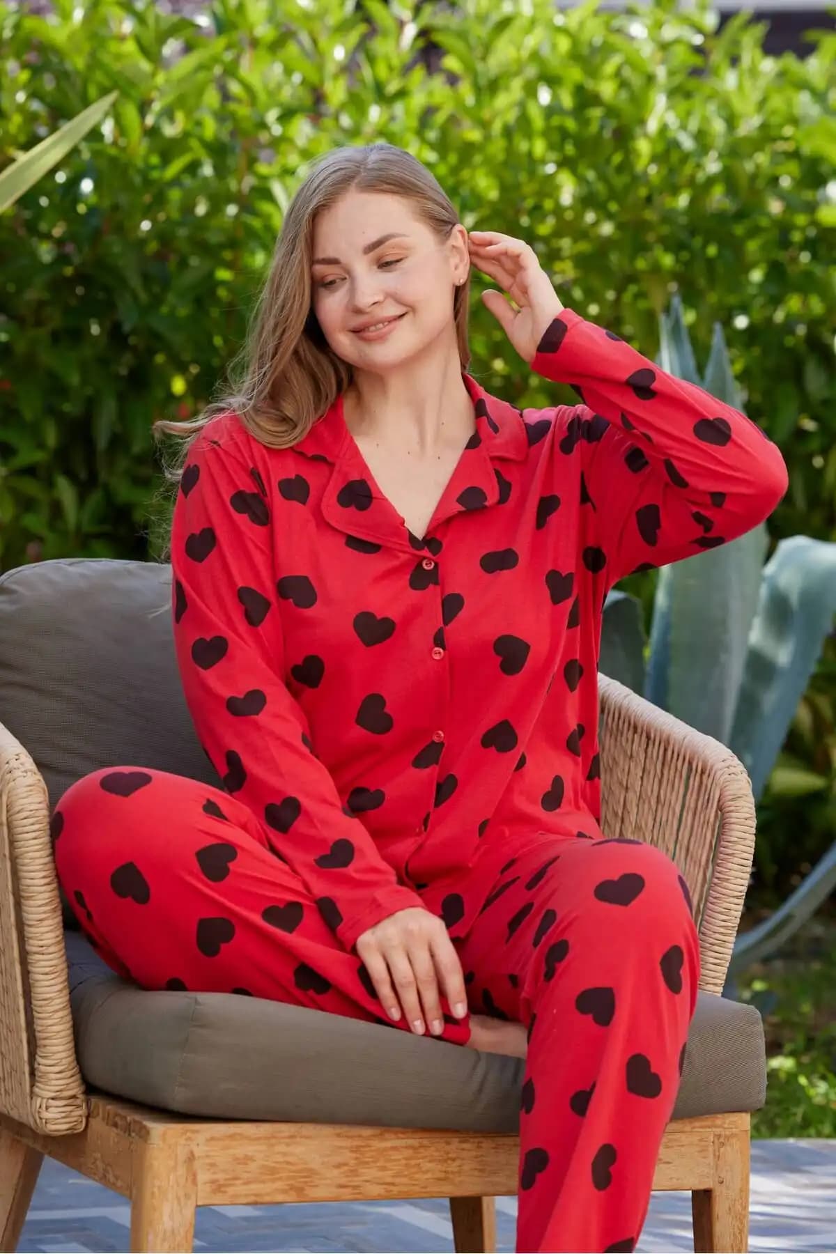 PİJAMOOD Kadın Pijama Takımı: Konfor ve Şıklığı Bir Arada Sunan Modern Tasarım