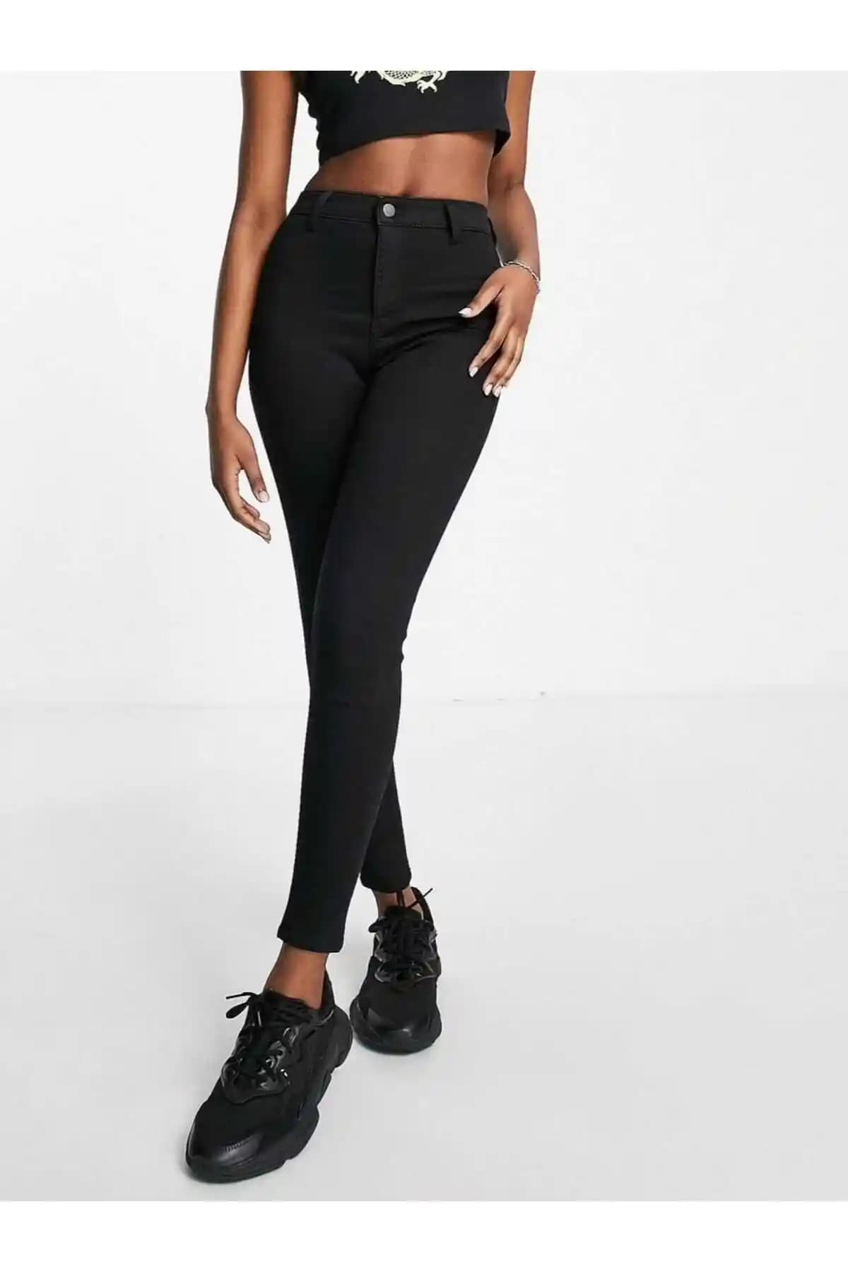 Rose Siyah Jegging ve Snow Baby Kar Yıkama Kot Pantolon Karşılaştırması