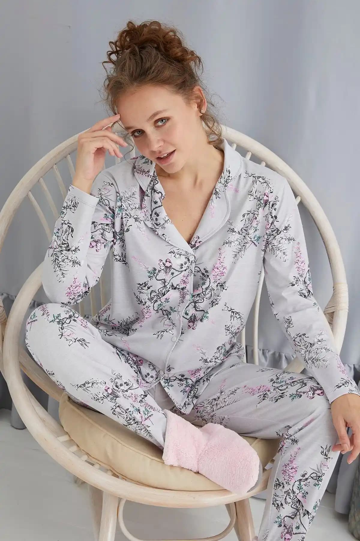 Strawberry Düğmeli ve Pamuklu Pijama Takımları Karşılaştırması ve Özellikleri
