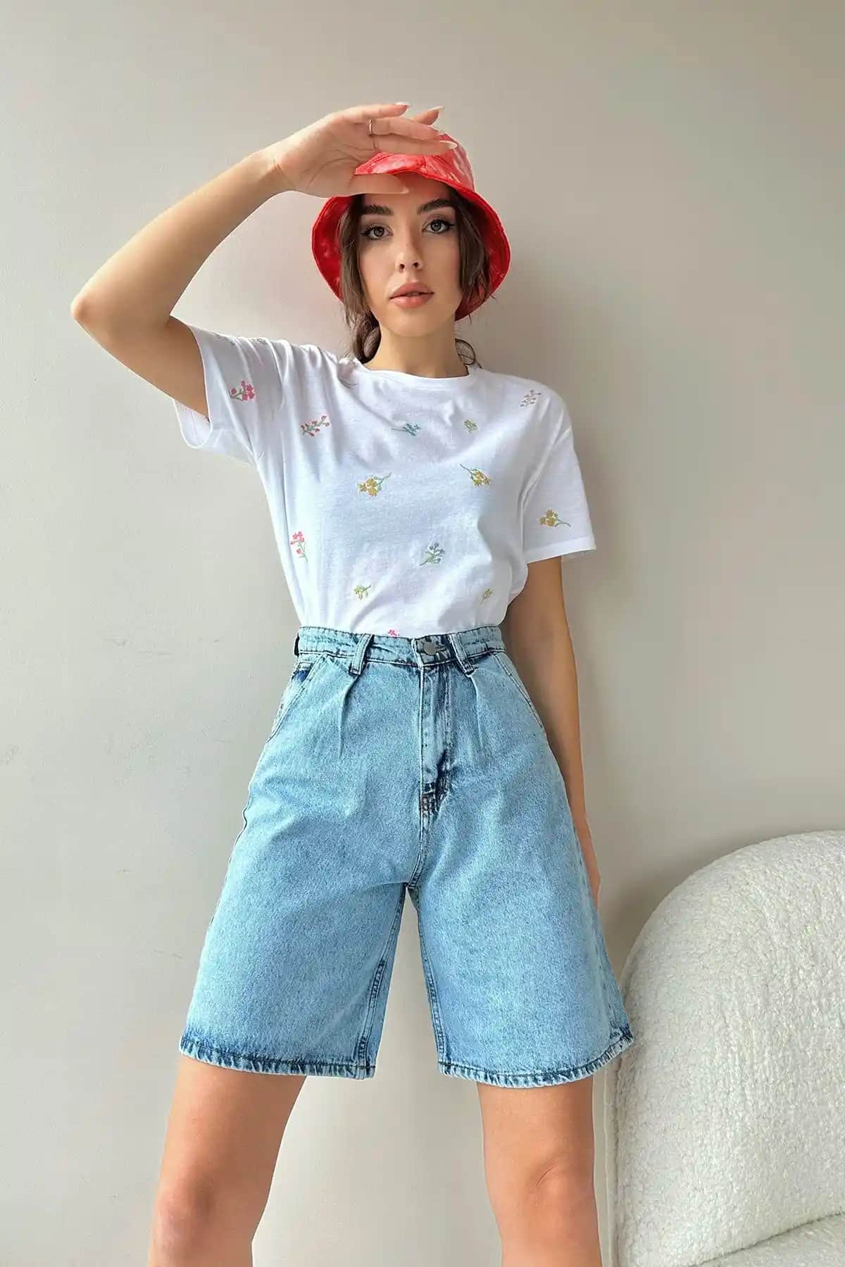 Trend Alaçatı Stili Kadın Açık Mavi Yüksek Bel Wide Leg Bermuda Denim Şort