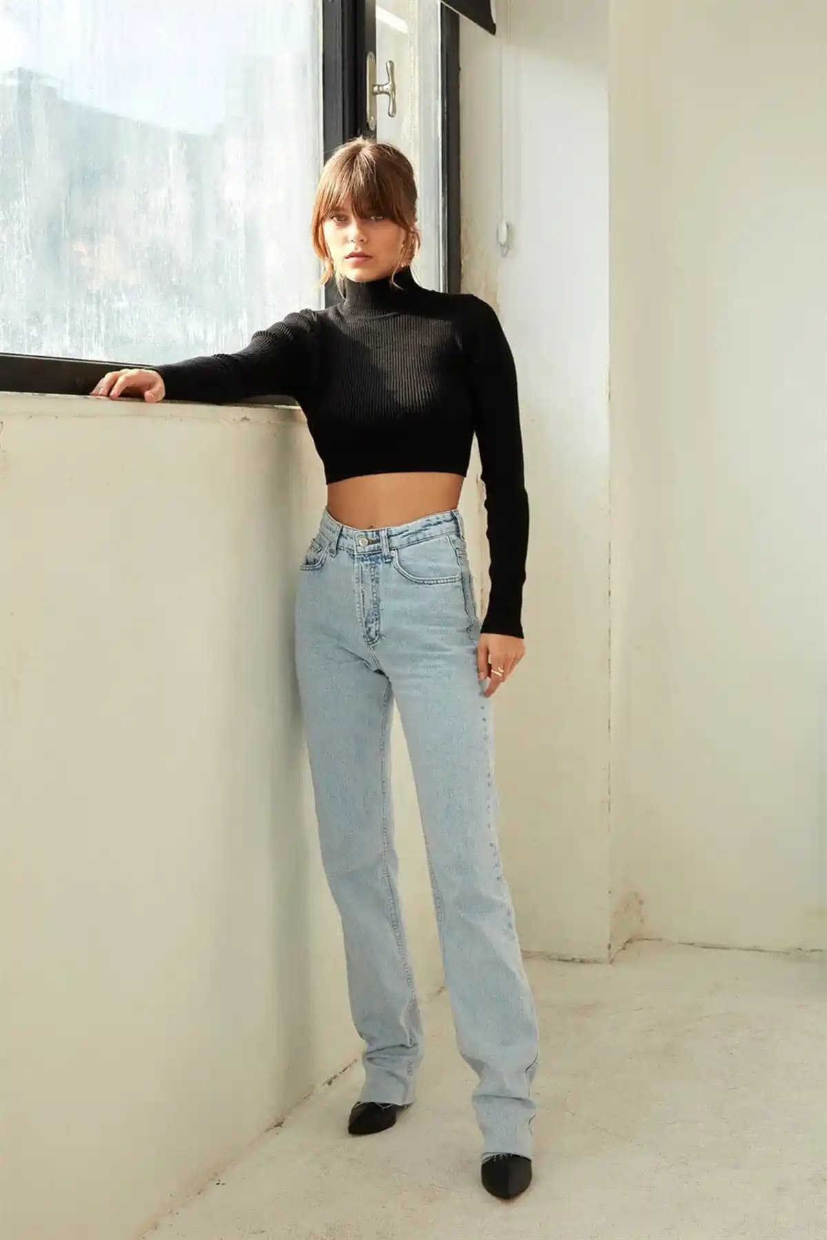 VATKALI Desert Straight Fit Jean Mavi: Yüksek Bel ve Rahatlık Sunan Modern Denim Pantolon