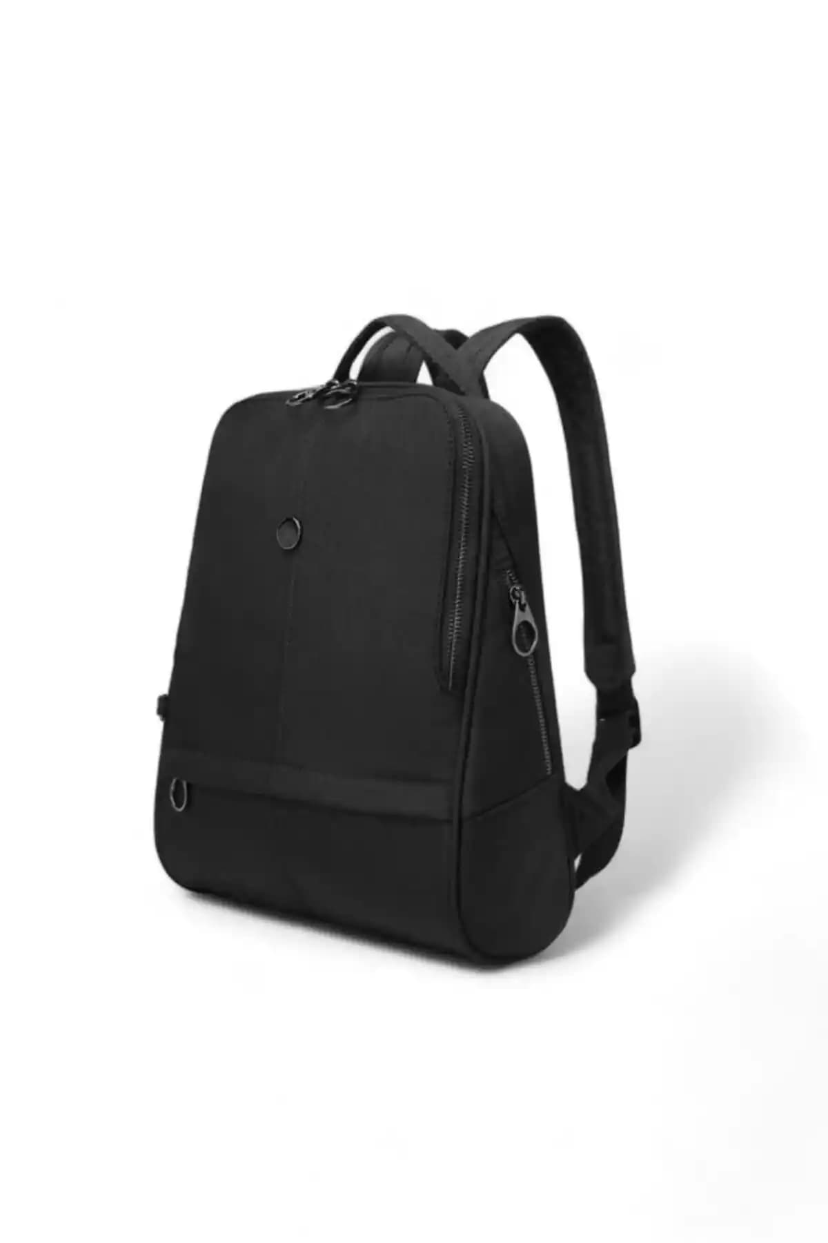 Smart Bags Krinkıl Siyah Kadın Sırt Çantası: Şık ve Fonksiyonel Günlük Kullanım İhtiyaçları