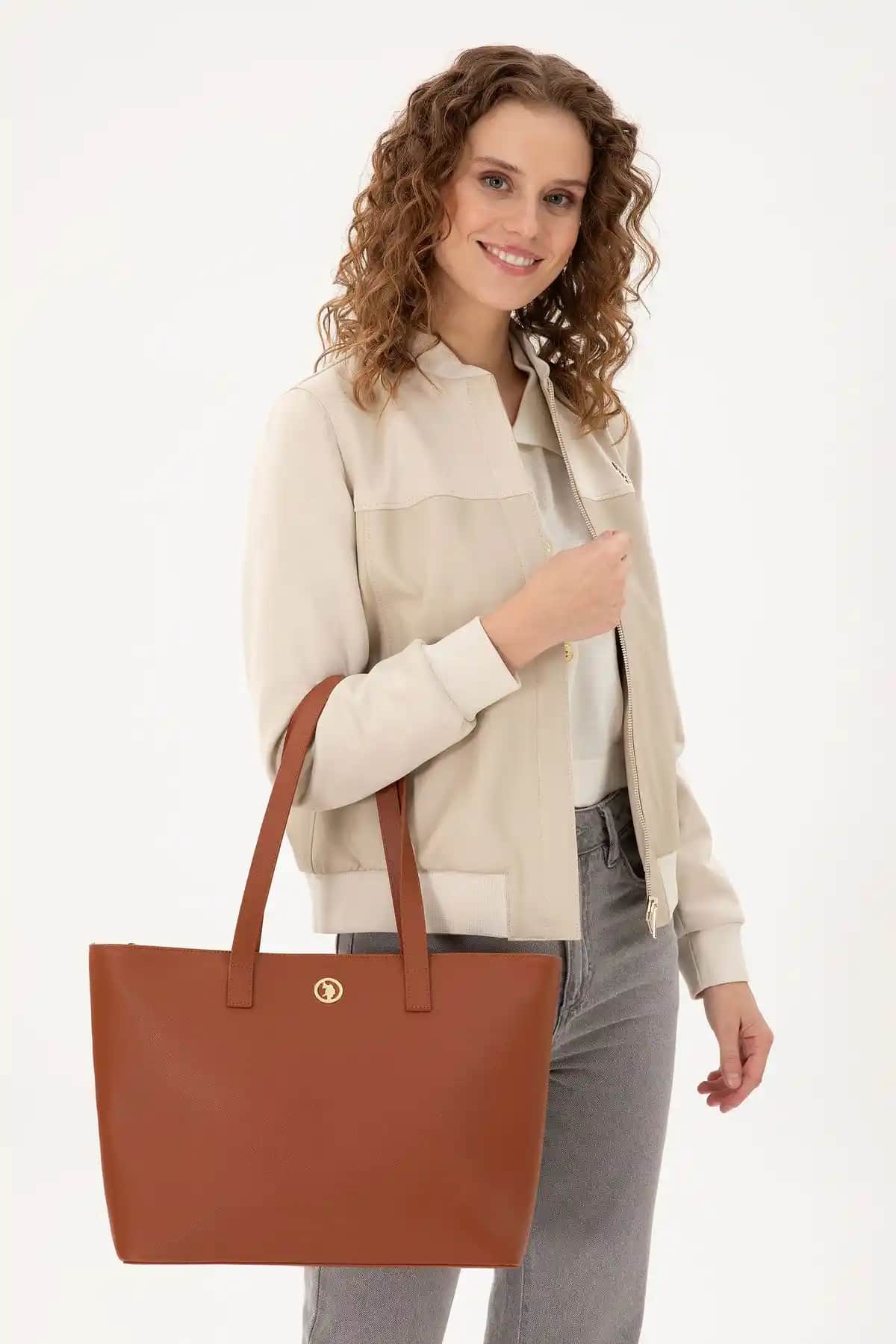 U.S. Polo Assn. Kadın Taba Kol Çantası: Şık ve Kullanışlı Günlük Seçenek