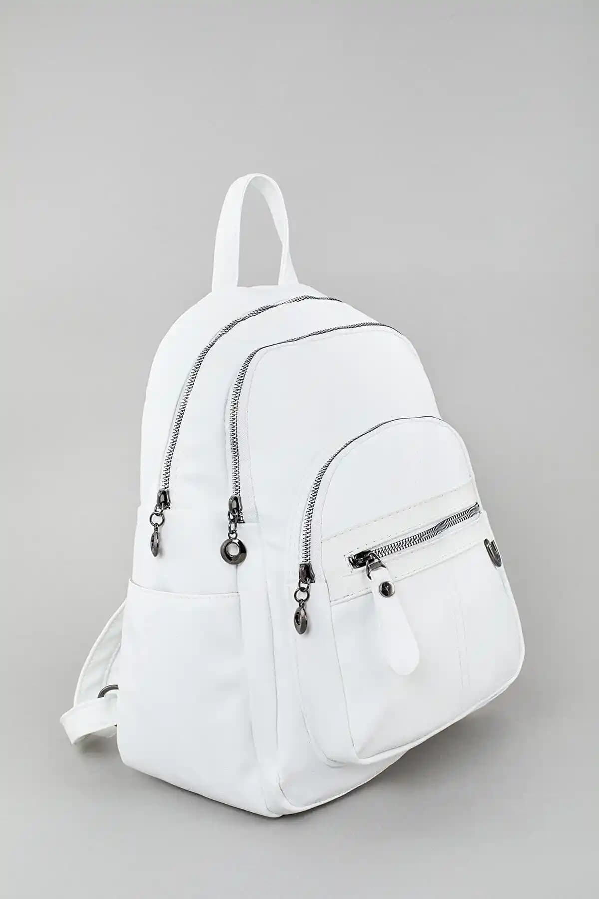 Mojos Kadın Beyaz Çok Gözlü Sırt Çantası: Şıklığı ve Kullanışlılığı Bir Arada Sunuyor