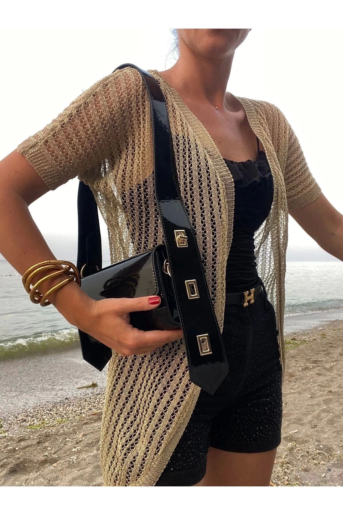 GlemixKetty Siyah Parlak Rugan Kadın Omuz Çantası: Şıklığı ve Fonksiyonelliği Birleştiriyor